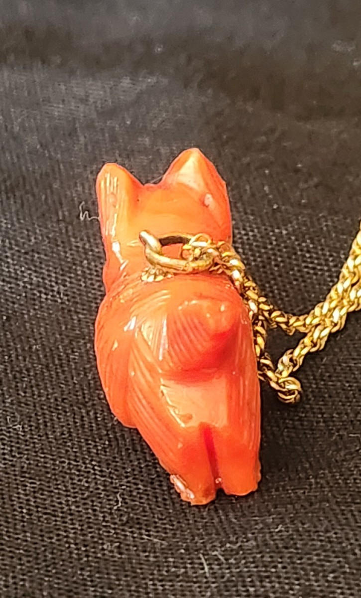 "westie" Necklace Carved In Coral -photo-4