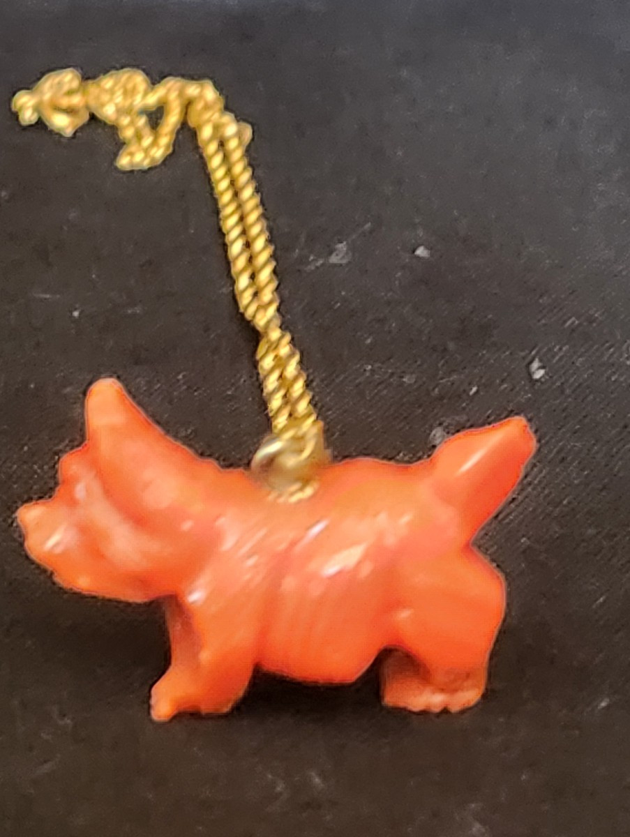 "westie" Necklace Carved In Coral -photo-3