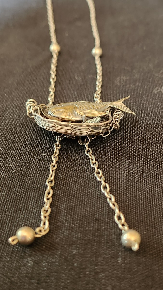 Collier en argent japonisant poisson dans un panier vers 1900-photo-1