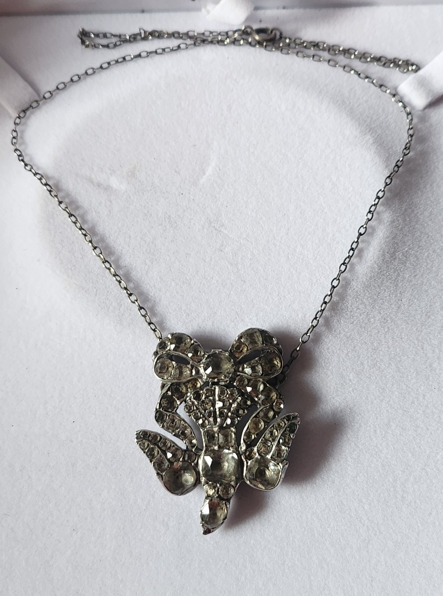 St esprit en argent et pierres du Rhin Normandie 19 ème siècle 