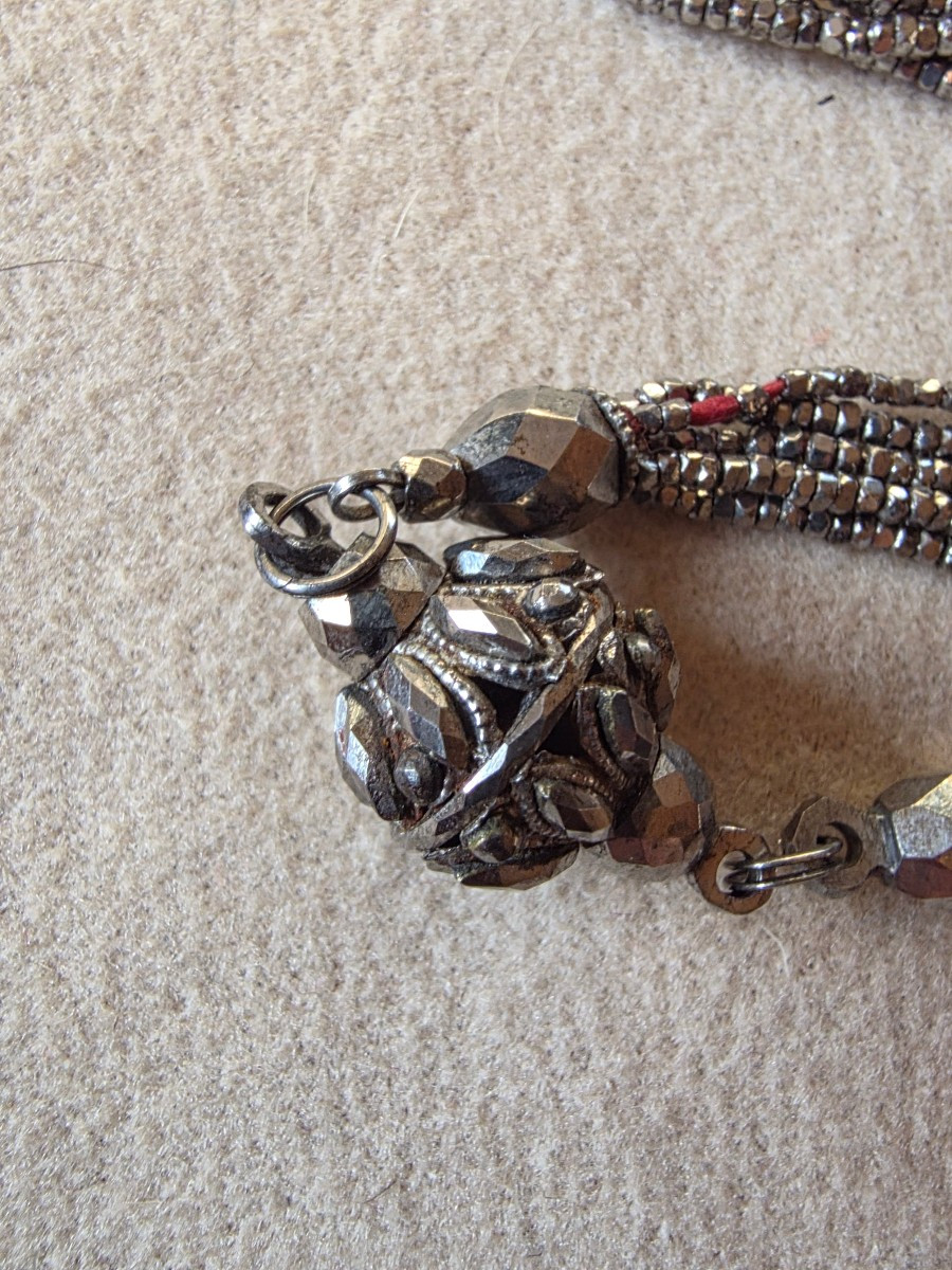 Sautoir en perle de fer 19 eme siecle-photo-2