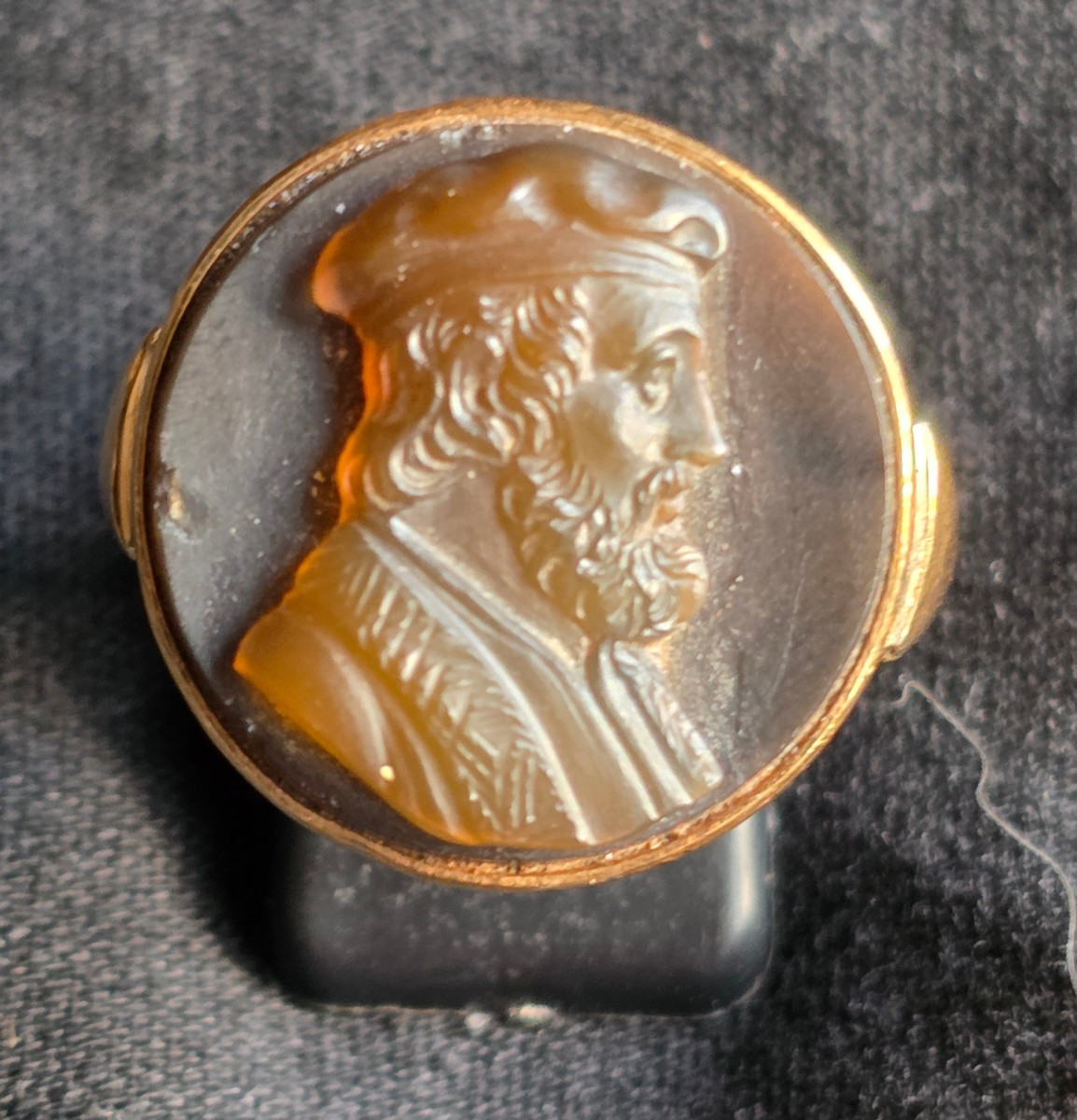 Bague camee en agate portrait de philosophe -photo-5
