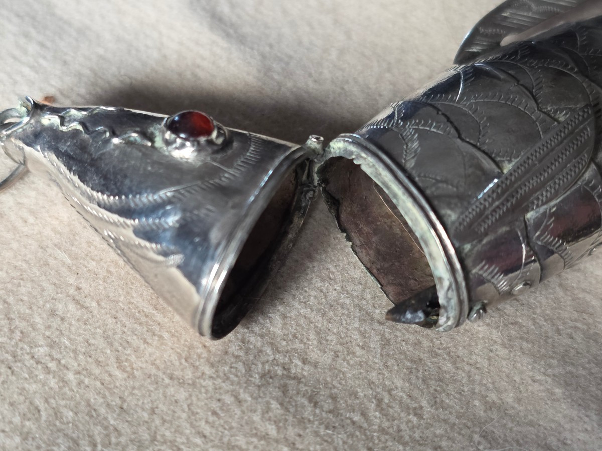 Articulated Silver Fish Box Pendant-photo-3
