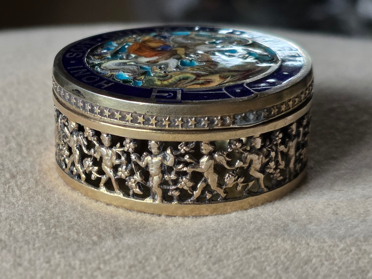 St georges boite vinaigrette en argent, email et plique a jour-photo-3