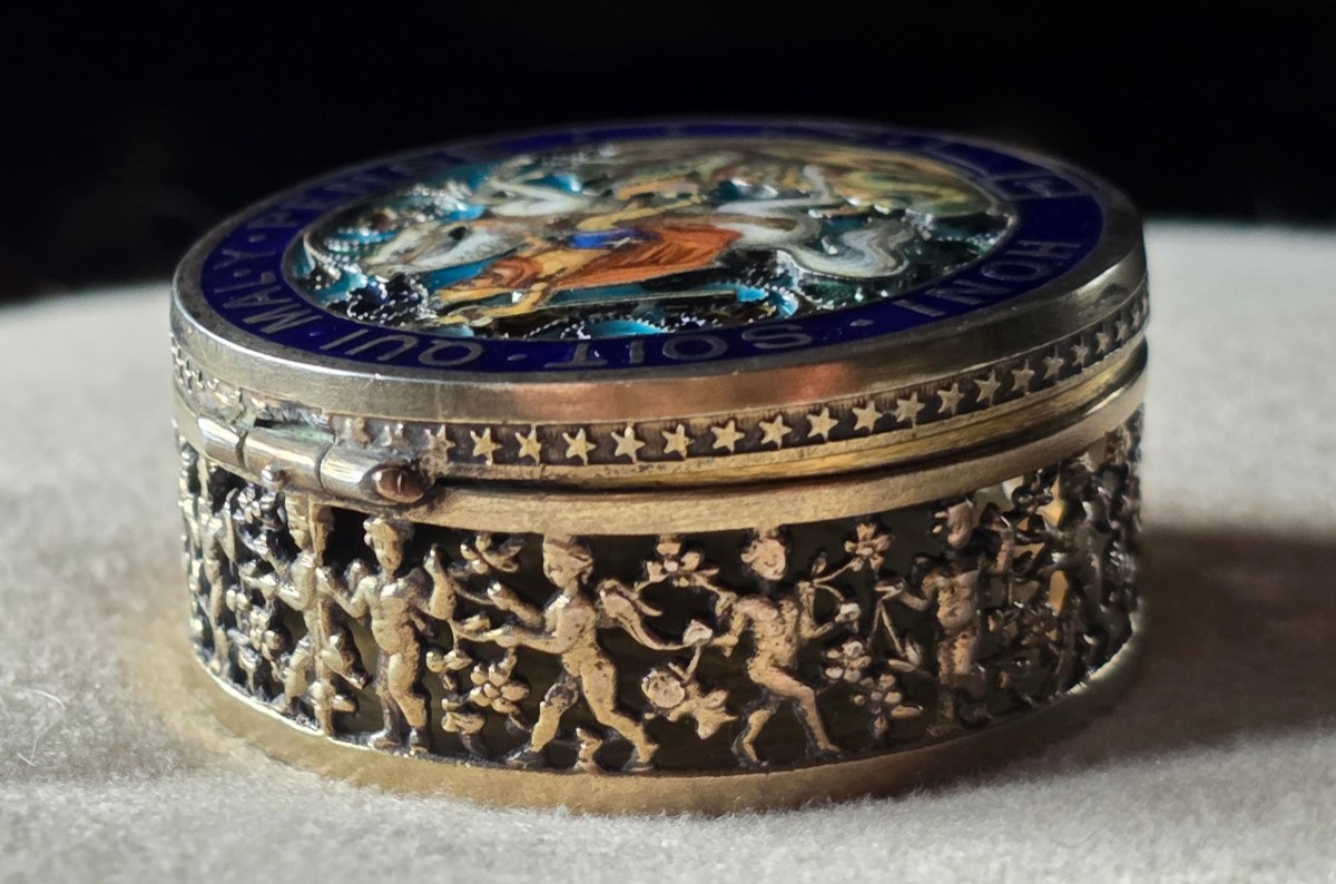 St georges boite vinaigrette en argent, email et plique a jour-photo-6