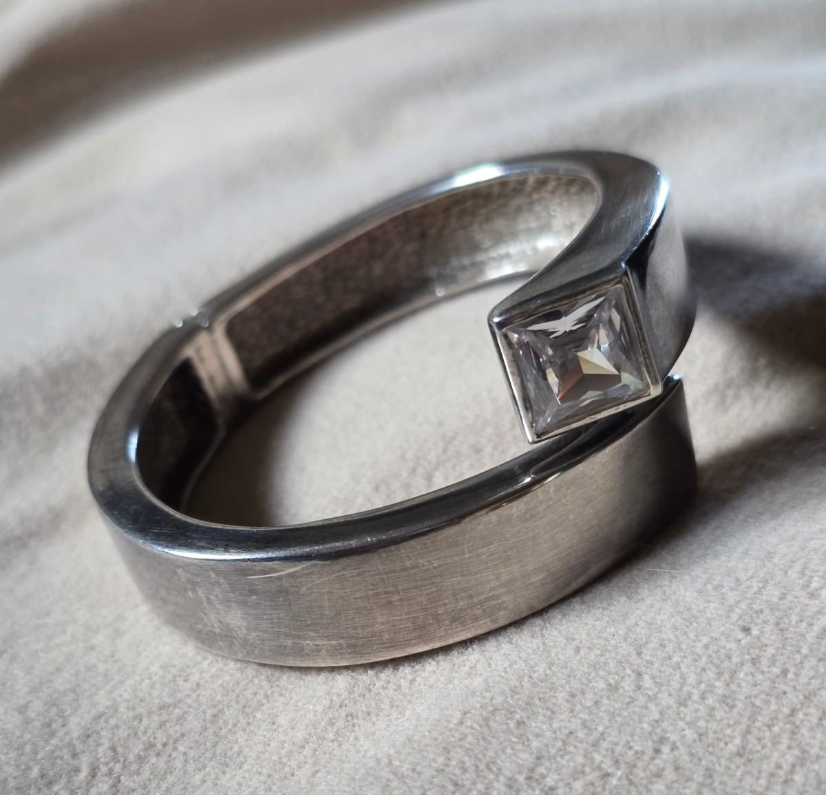 Bracelet  manchette en argent et cristal taille-photo-3