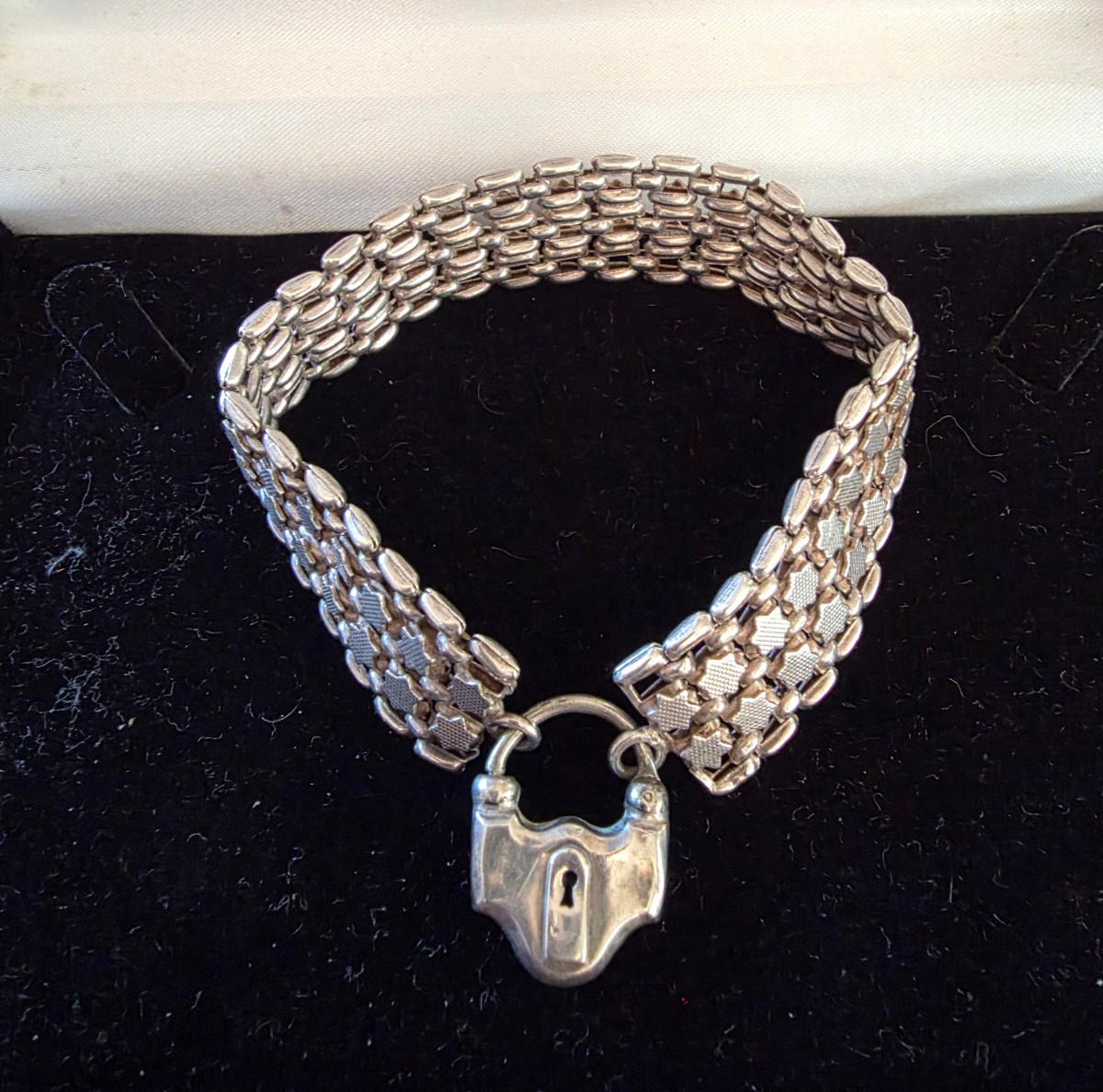 Silver Bracelet With Padlock Clasp 19th Century