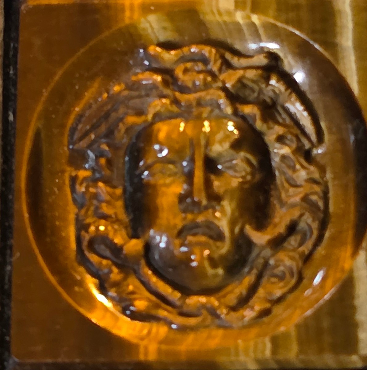 19th-century Intaglio Medusa In Tiger's Eye-photo-2