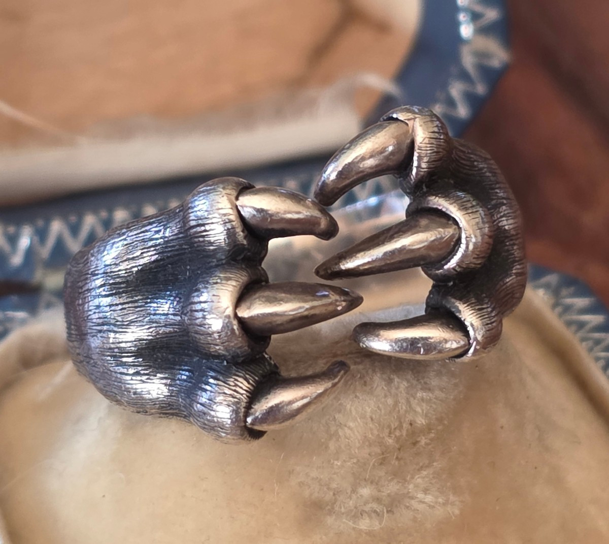 Silver Claw Ring
