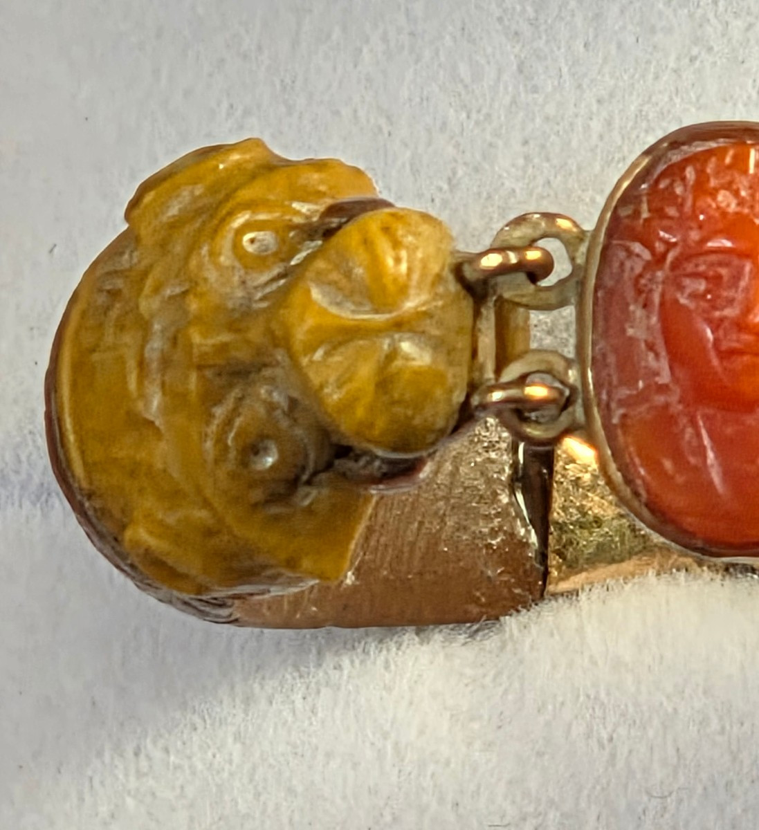 19th Century Grand Eternity Ring In Lava Stone, Coral And Gold -photo-2