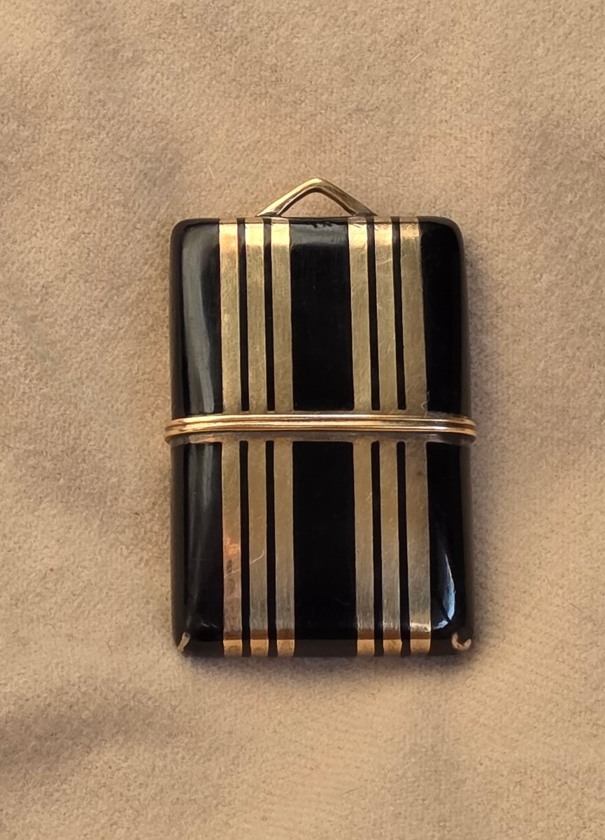 Montre pendentif vermeil et laque arr deco