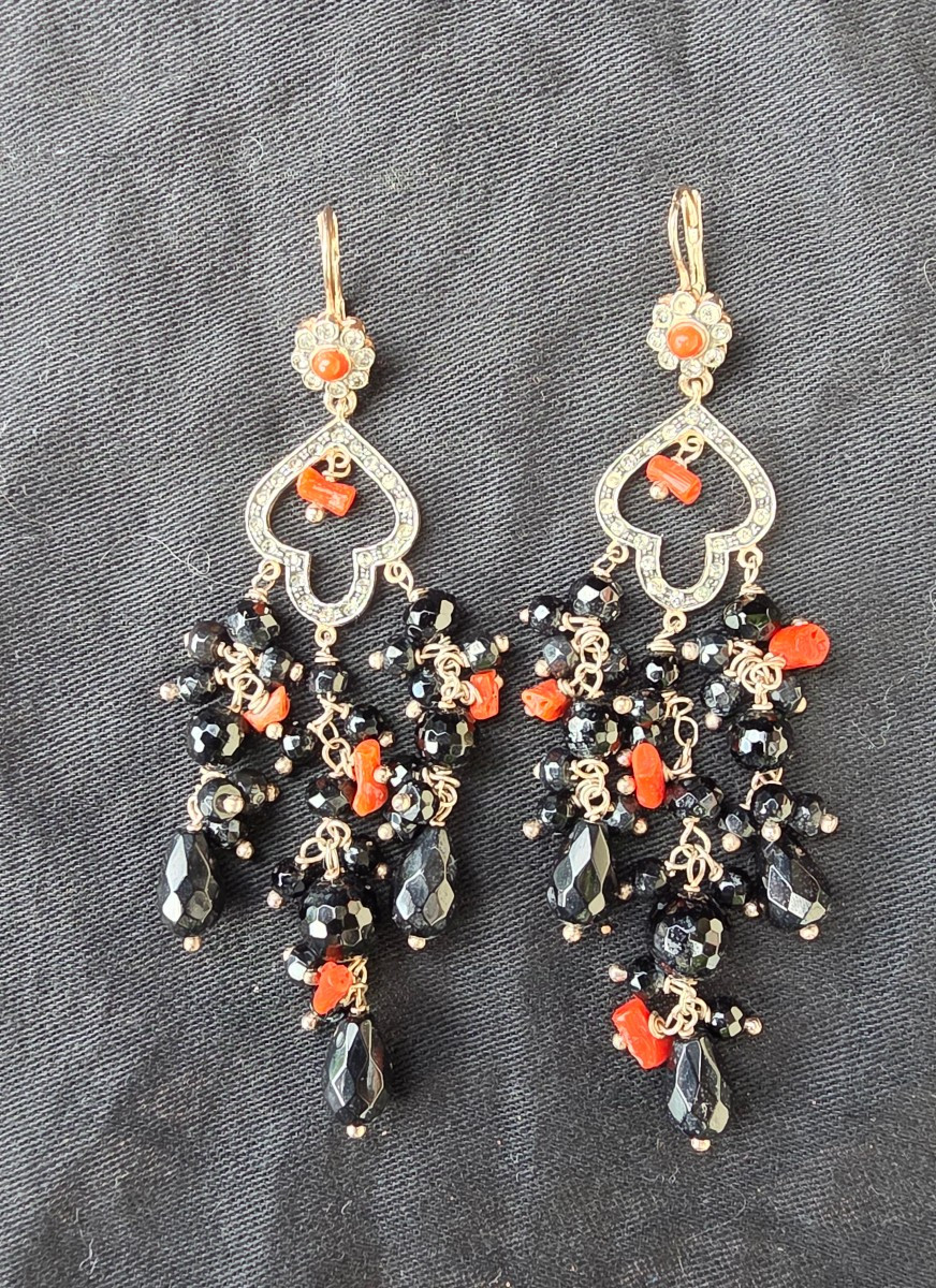 Paire de boucle d oreille girandole en vermeil, corail et onyx-photo-2