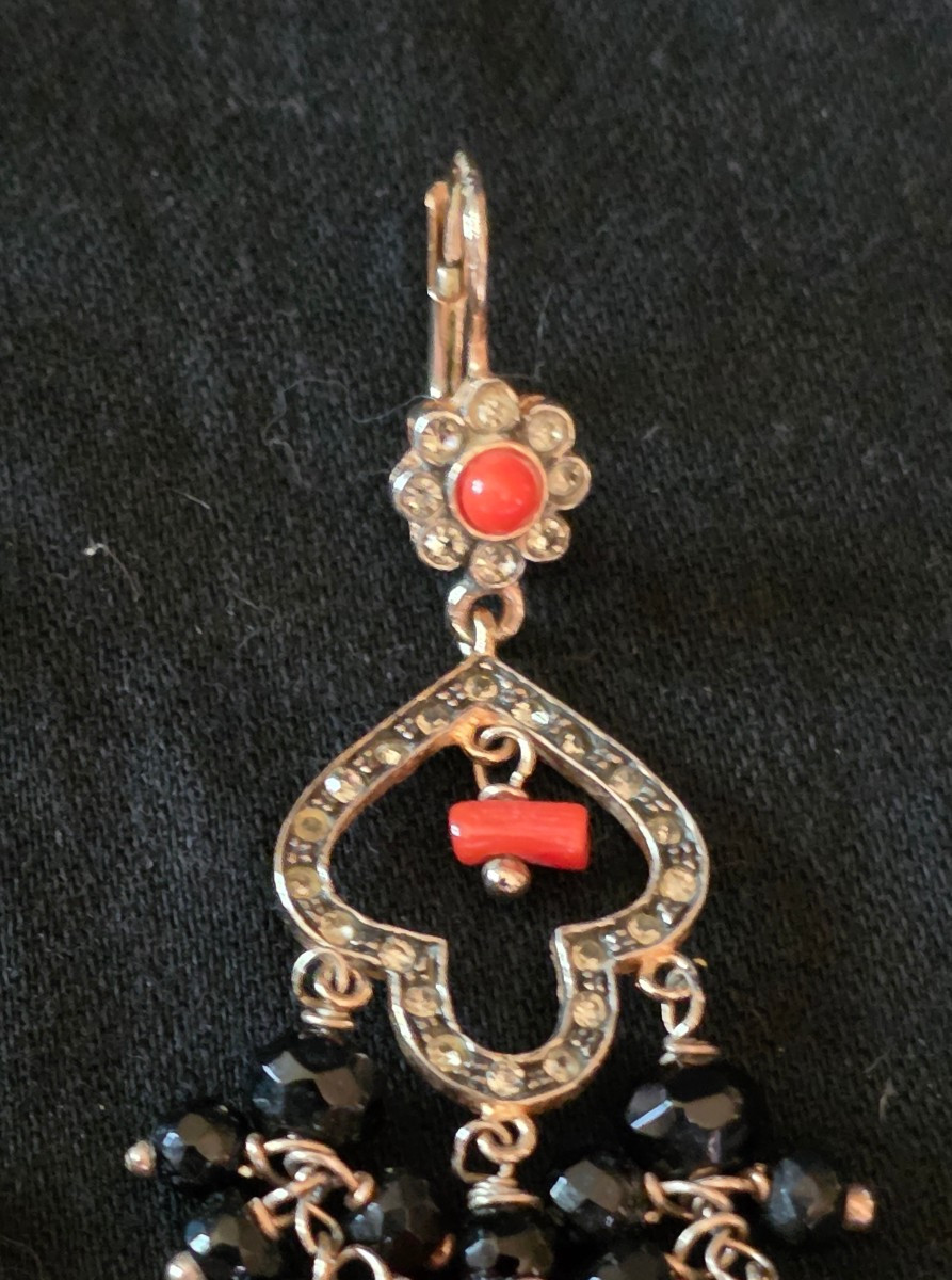 Paire de boucle d oreille girandole en vermeil, corail et onyx-photo-1