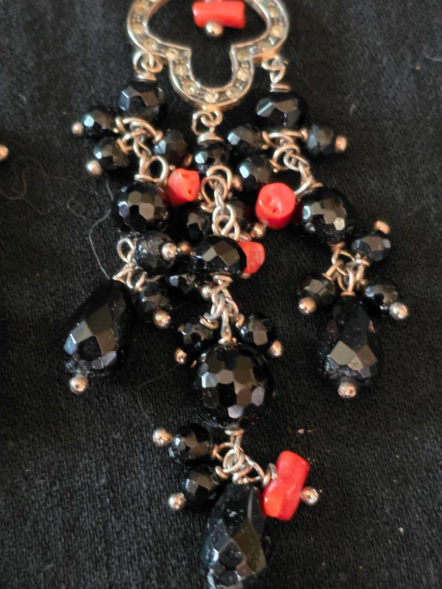 Paire de boucle d oreille girandole en vermeil, corail et onyx-photo-2