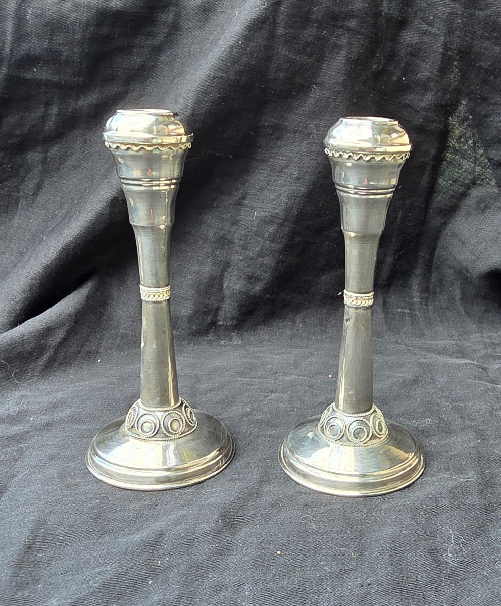 Paire de bougeoirs de voyage en argent