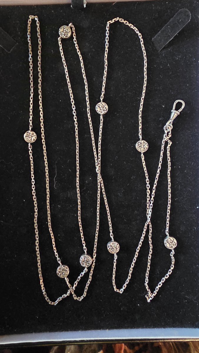Silver Long Necklace With Flower Medallions, Circa 1900