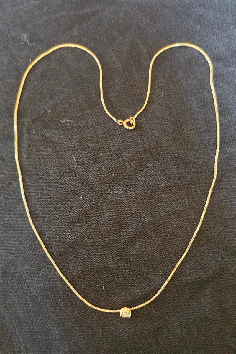 Gold Necklace Set With A Solitaire-photo-4