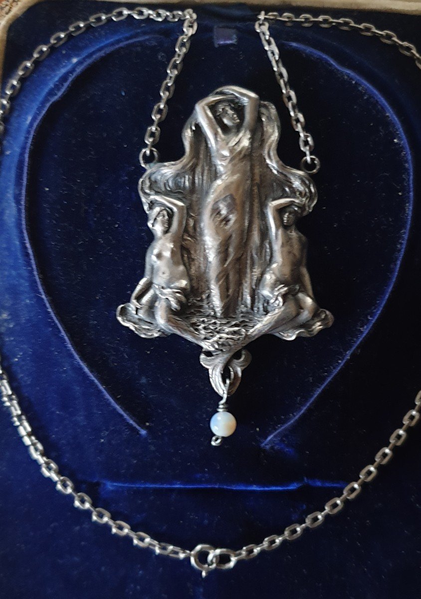 Collier Femmes Au Bain En Argent Art Nouveau 