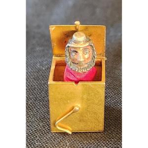 Pendentif En Or Boite A Surprise 