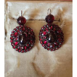 19th Century Garnet Earring 