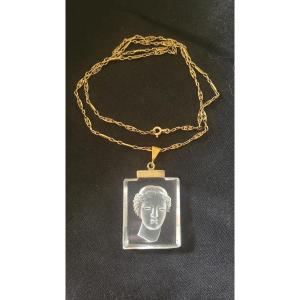 Collier intaille en cristal vers 1900