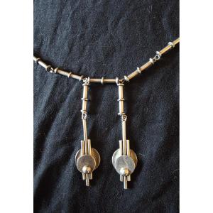 Collier moderniste en argent art deco