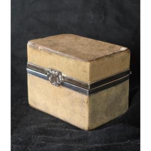 Necessaire a senteur galuchat et argent 18 eme siecle