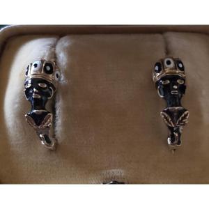 Boucle d oreille tete de mauresque en or emaille 19 eme