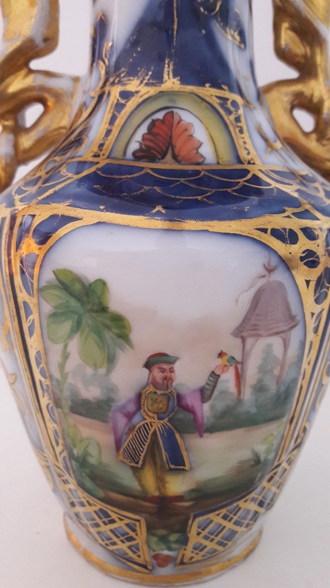 Bayeux Porcelain Vase-photo-2