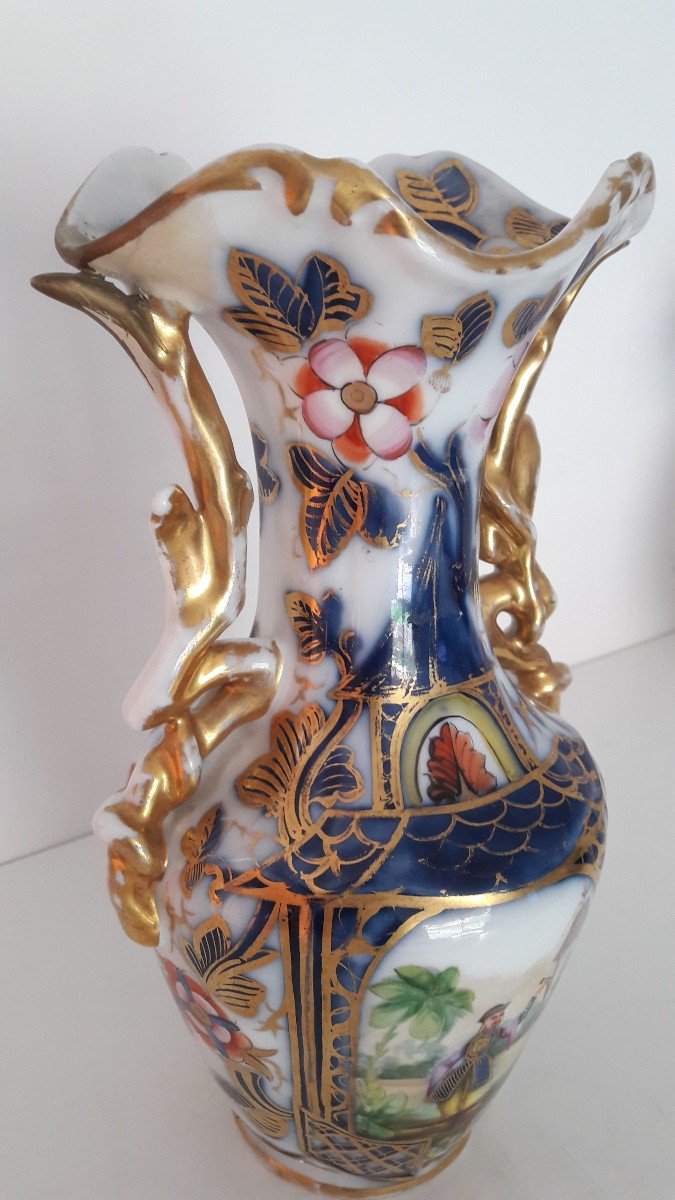 Bayeux Porcelain Vase-photo-4