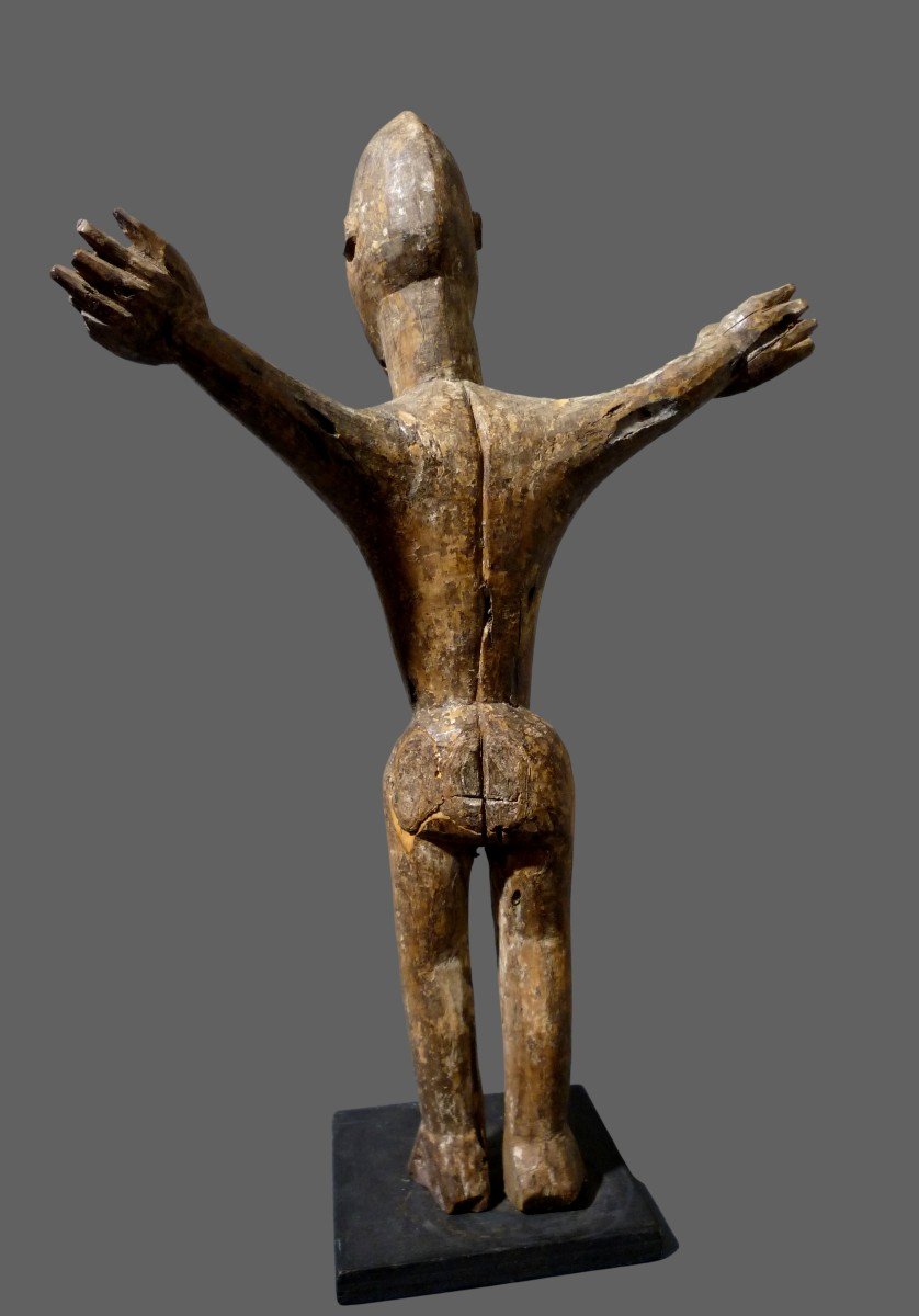 Lobi Arms Raised Burkina Faso Christ Statue -photo-3