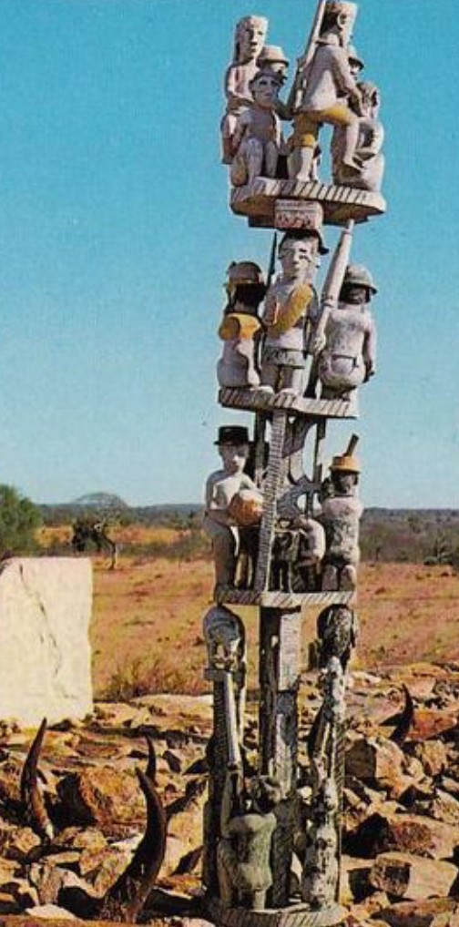 Malagasy Sakalave Post, Breton Collection.-photo-5