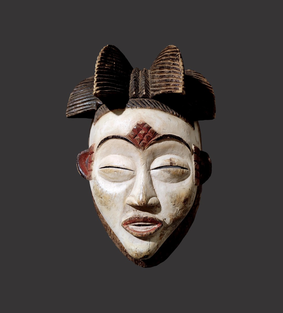 Okuyi Punu Mask Gabon