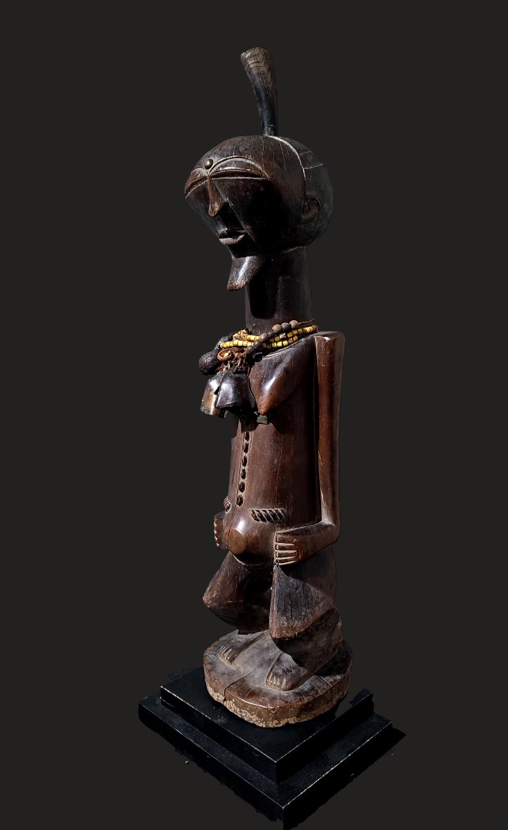 Grande statue Songye république démocratique du Congo 