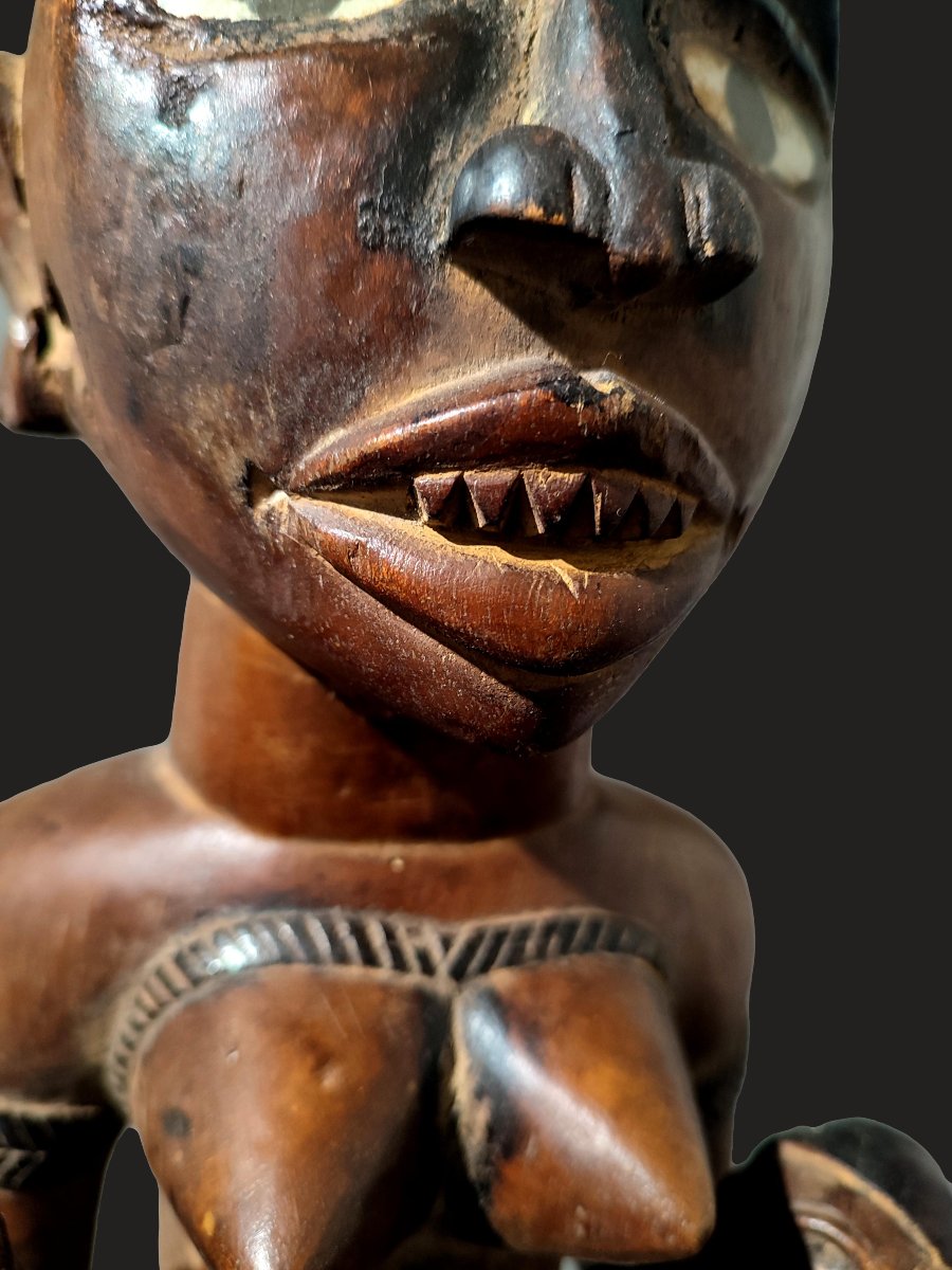 figure statue de maternité Yombé Phemba  Kongo république démocratique du Congo-photo-1