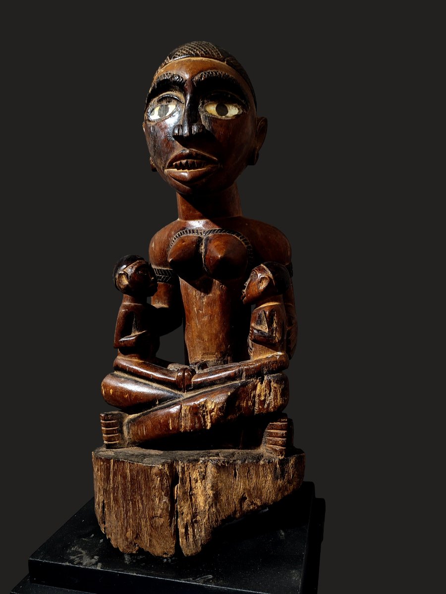 figure statue de maternité Yombé Phemba  Kongo république démocratique du Congo-photo-2