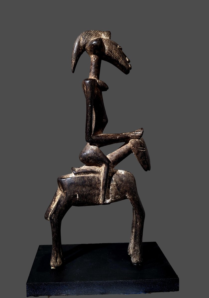 Cavalier Senoufo divination, cubiste et moderniste .