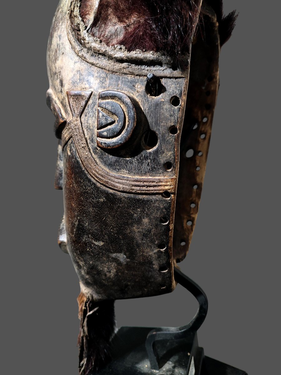 Bété Gouro Mask, Ivory Coast.-photo-1