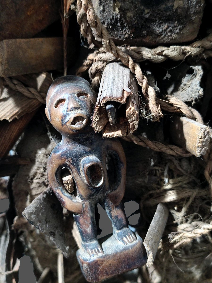Kongo Nkisi Nail Amulet (lower Congo) Statue-photo-1