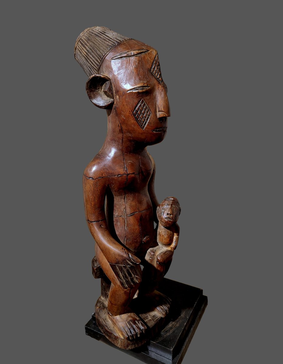Statue maternité Mangbetu République démocratique du Congo