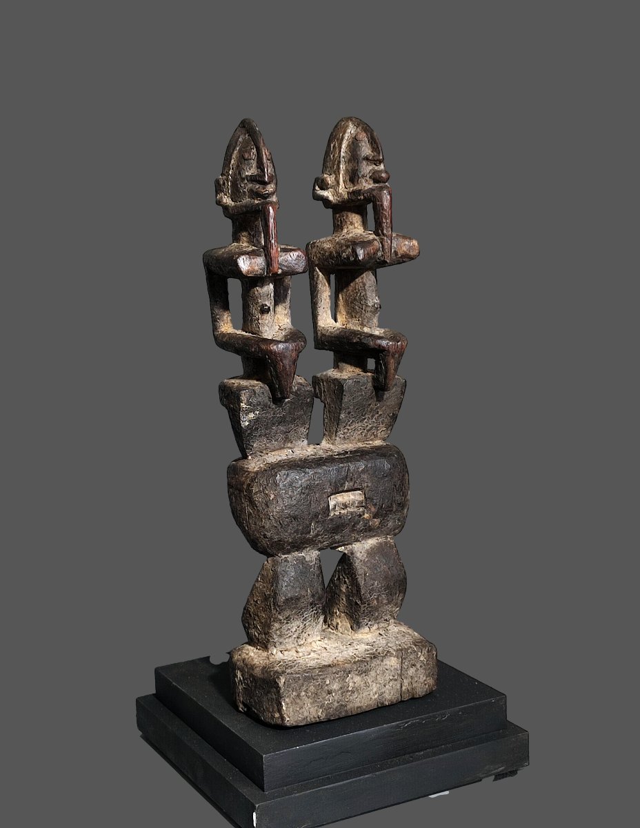 Autel Dogon Mali fetiche statue cubiste abstrait 