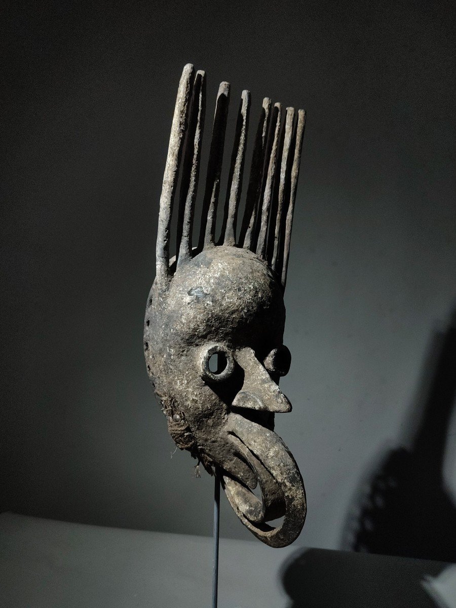 Masque d'autel Dan Maou à Peigne Cote d'Ivoire