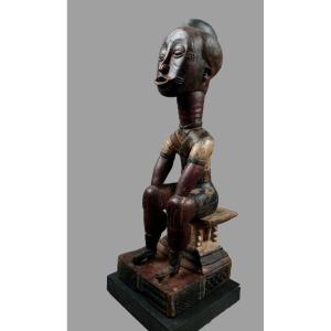 Statue Chef Notable Baoulé Vétu à La Mode Colon Côte d'Ivoire