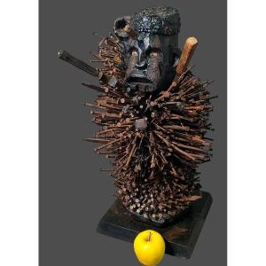 Grand fetiche à clous N'kissi statue Bakongo Kongo Congo RdC