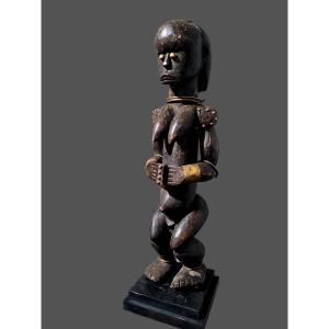 Statue Fang Byeri gardien de reliquaire Ngumba Sud du Cameroun