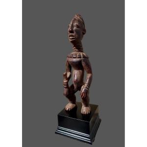 Fetiche statue Bamileke Cameroun .