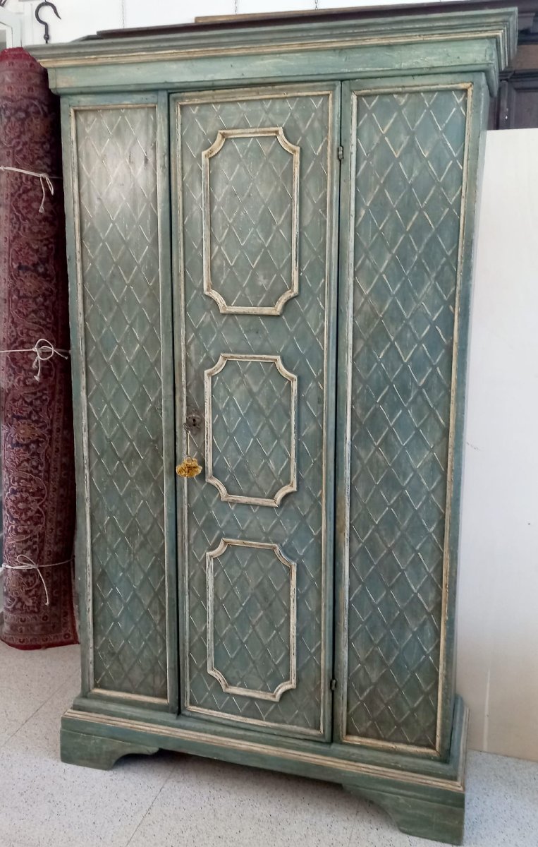 Antique Lacquered Cabinet-photo-3