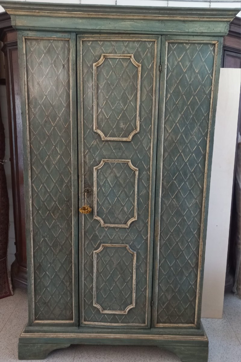 Antique Lacquered Cabinet-photo-3
