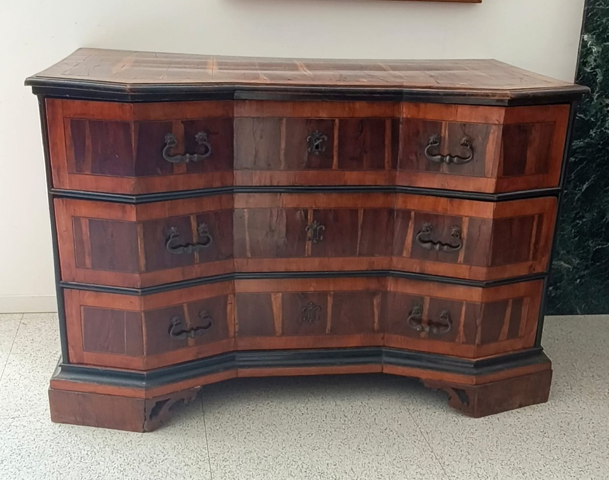 Commode du XVIIe siècle-photo-2