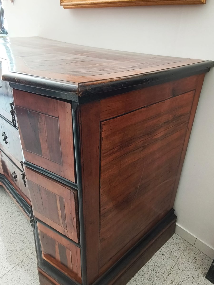 Commode du XVIIe siècle-photo-4